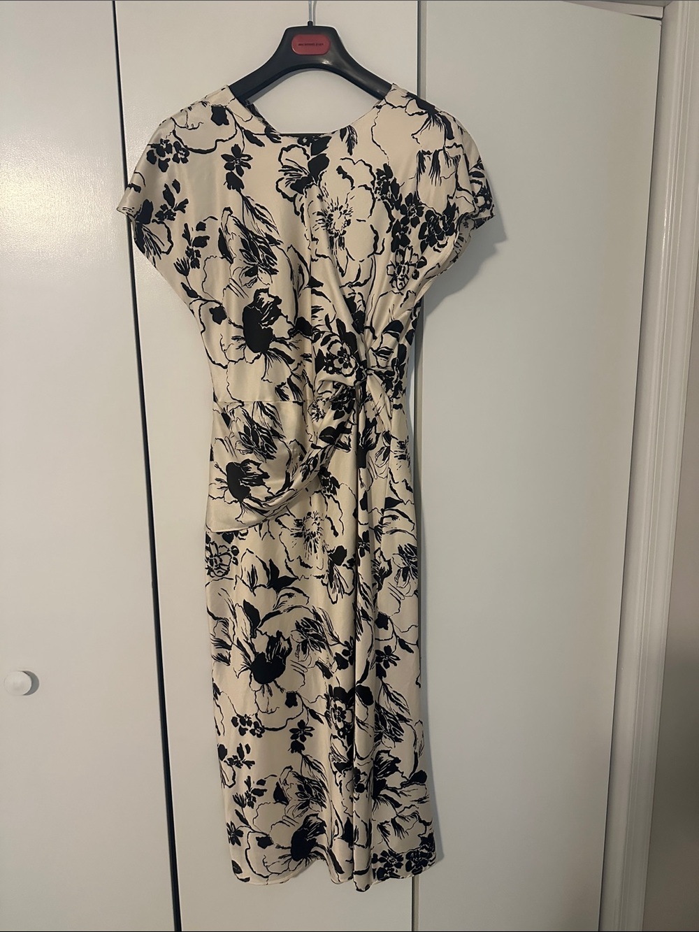 Zara Black & Cream Floral Twist-Detail Maxi Dress